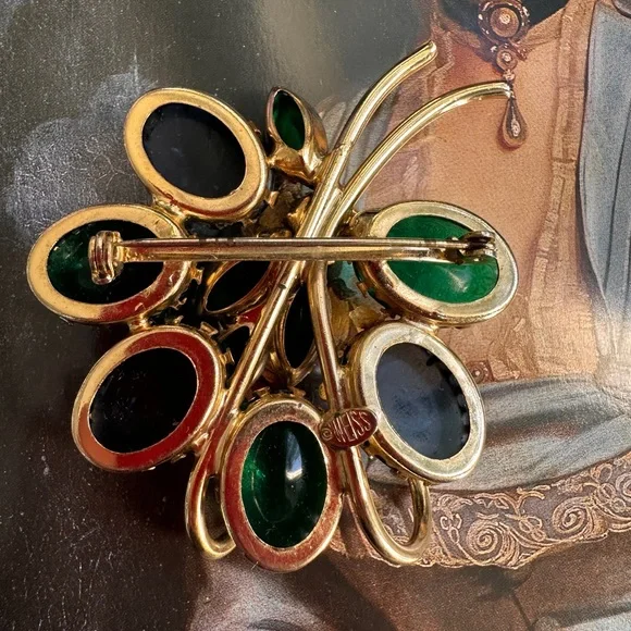 Vintage Weiss Brooch - Picture 4 of 5